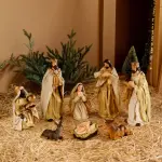 Les 8 santons (h12 cm) de olga Les 8 santons (h12 cm) de olga