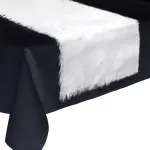 Chemin de table (150 x 45 cm) fourrure blanc