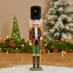 Soldat casse - noisette en bois (h38 cm) ernest et toque d'ours