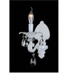 Appliquez des murs � chandeliers de style vintage