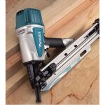 Makita - cloueuse pneumatique pour la construction an943k