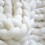 Couverture douillette en grosse maille tricot�e � la main, en fil fait main, pour animaux de compagnie, ...