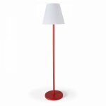 Lampadaire en acier rouge
