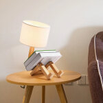 Lampe de table cr�ative en bois massif sur le th�me des robots, abat - jour blanc. 5wlumi�re chaude, ...