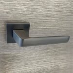 Secury - t - poign�es de porte sur rosace canon de fusil / anthracite carr� - mod�le fabrizia