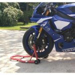 Le poisson qui jardine - bquille de stand, garage ou paddock avant pour toutes motos