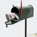 Le poisson qui jardine - bo�te aux lettres style am�ricaine. verte. avec pied support - vert