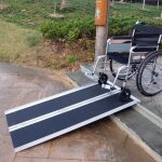 Le poisson qui jardine - rampe d'accès et de marche pliable pour fauteuil roulant, chaise roulante, pmr ... Le poisson qui jardine - rampe d'accès et de marche pliable pour fauteuil roulant, chaise roulante, pmr ...