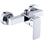 Robinet de douche mural chrom� moderne avec mitigeur de douche chaude et froide