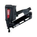 Cloueur à gaz sgt90i pour charpente bois de 50 à 90 mm 2 batteries lion 7, 2v et chargeur senco Cloueur à gaz sgt90i pour charpente bois de 50 à 90 mm 2 batteries lion 7, 2v et chargeur senco