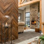 Lambris pvc imitation chêne brun - 34 lamelles , mur chevron - 2, 10m² Lambris pvc imitation chêne brun - 34 lamelles , mur chevron - 2, 10m²