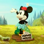 Disney figurine minnie