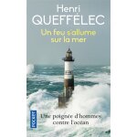 Un feu s'allume sur la mer (poche) Un feu s'allume sur la mer (poche)