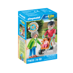 Grands parents avec b�b�