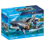 Pirate et requin avec mchoire articule