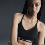 Brassire de sport rglable rembourre  maintien lger nike indy pour femme - noir