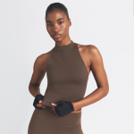 D�bardeur dos nageur � col montant nikeskims matte pour femme - marron