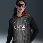 Maillot de foot à manches longues replica nike dri - fit paris saint - germain 2025 / 26 stadium gardien ... Maillot de foot à manches longues replica nike dri - fit paris saint - germain 2025 / 26 stadium gardien ...