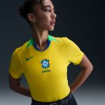 Maillot de foot replica nike dri - fit br�sil 2025 stadium domicile (�quipe f�minine) pour femme - jaune ...