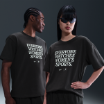 T - shirt nike by togethxr everyone watches women's sports - noir T - shirt nike by togethxr everyone watches women's sports - noir