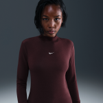 T - shirt slim à manches longues et col montant nike chill knit pour femme - rouge T - shirt slim à manches longues et col montant nike chill knit pour femme - rouge