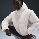 Veste  capuche ample therma - fit nike classic puffer pour femme - marron