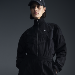 Veste à zip tissée ample uv nike windrunner pour femme - noir Veste à zip tissée ample uv nike windrunner pour femme - noir