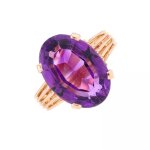 Bague améthyste 8. 96 carats or jaune 6. 38g Bague améthyste 8. 96 carats or jaune 6. 38g
