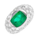 Bague meraude 2. 80 carats et diamants 3. 50 carats en or blanc