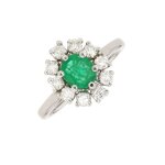 Bague marguerite vintage �meraude 0. 42 carat et diamants 0. 40 carat or blanc 3. 10g
