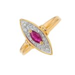 Bague marquise rubis 0. 29 carat et diamants 0. 08 carat 2 ors 3. 10g