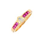 Bague rubis 0. 18 carat et diamants 0. 01 carat or jaune 2. 15g