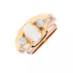 Bague tank vintage diamant 0. 24 carat et opale 2 ors 8. 68g Bague tank vintage diamant 0. 24 carat et opale 2 ors 8. 68g