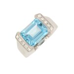 Bague topaze 5. 86 carats et diamants 0. 10 carat or blanc 7. 54g