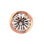 Broche ancienne diamants 0. 12 carat en or rose et argent