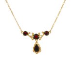 Collier grenats 4. 58 carats or jaune 8. 20g