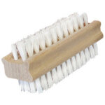 Brosse � ongles, en bois, brosse en fibres