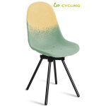 Chaise upcyclée ida coque plastique paille et galet - 4 pieds métal noir Chaise upcyclée ida coque plastique paille et galet - 4 pieds métal noir