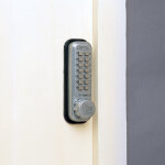 Serrure � code m�canique l. 5, 1 x h. 15, 2 cm