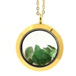 Collier grenat tsavorite brut. modle mdaillon 20 mm. couleur or.