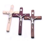 Crucifix catholique en bois a suspendre, symbole religieux pour la dcoration intrieure