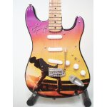 Guitare miniature style stratocaster bohemian rhapsody de freddie mercury de queen