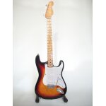 Guitare miniature style stratocaster sunburst de jimi hendrix Guitare miniature style stratocaster sunburst de jimi hendrix