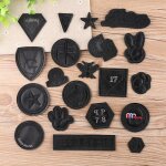 Lot de 20 ecussons thermocollants brods, badges noirs, ecussons a coudre, transferts thermocollants, ...