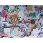 Monde 1 kilo de timbres d�coll�s