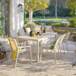 Ensemble table de jardin extensible �vasion + 8 fauteuils empilables essentia lin argile places - aluminium ...