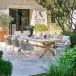 Ensemble table de jardin xenia + 10 fauteuils oriengo eucalyptus places - certifi� fsc� hesp�ride