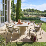 Table de jardin ronde yconia argile 8 places - aluminium trait� �poxy hesp�ride