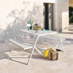 Table de pique - nique pliante pour balcon drilia argile 4 places - acier traité epoxy hespéride Table de pique - nique pliante pour balcon drilia argile 4 places - acier traité epoxy hespéride