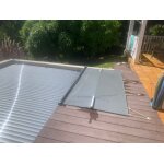Escalier sur longueur avec volet : la bâche à barres pvc Escalier sur longueur avec volet : la bâche à barres pvc